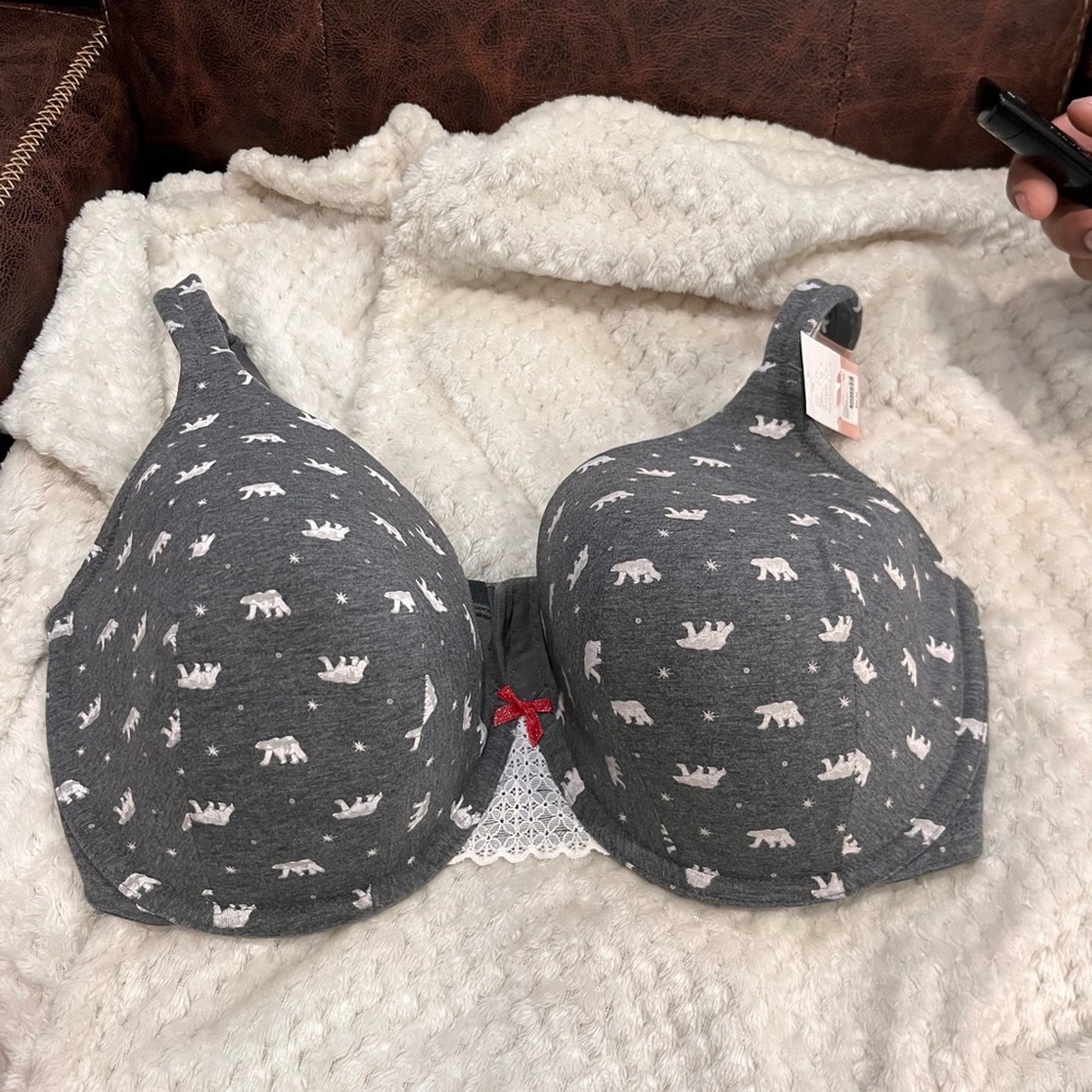 🌻Cacique 40F Charcoal Polar Bear Print Bra